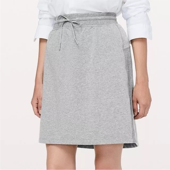 Lululemon Start Anew Skirt Size 2 - Picture 1 of 9